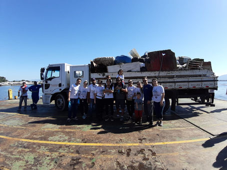 Equipe do Registro de Imóveis de Guaratuba participa do 12º Mutirão de Limpeza da BaÃa
