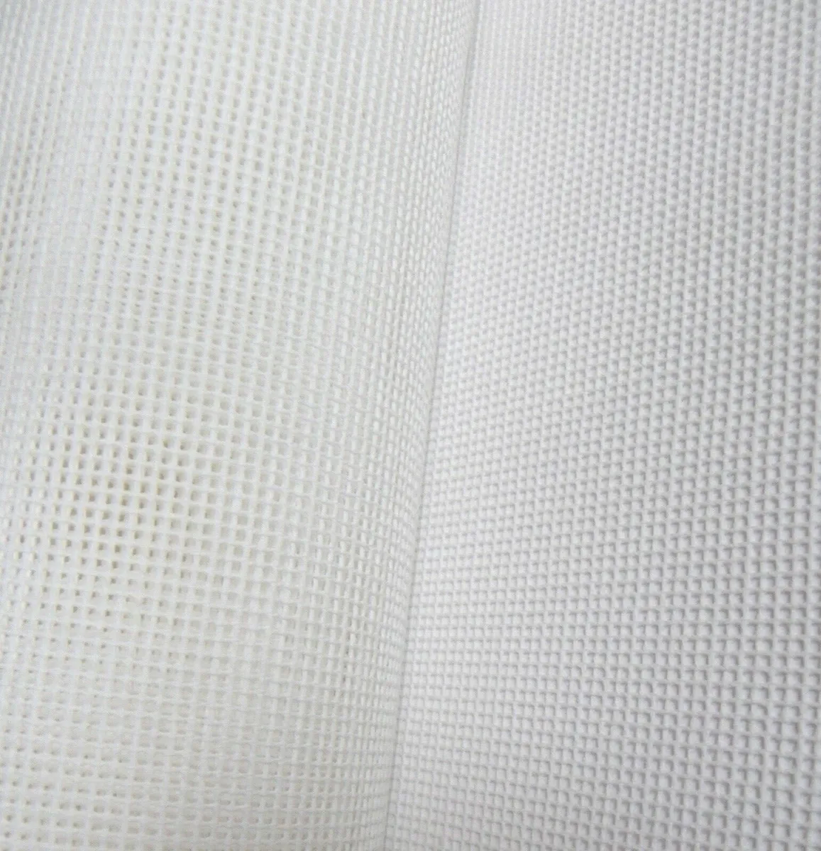 Interlock Needlepoint Canvas (White) 13 Count StitchMakers