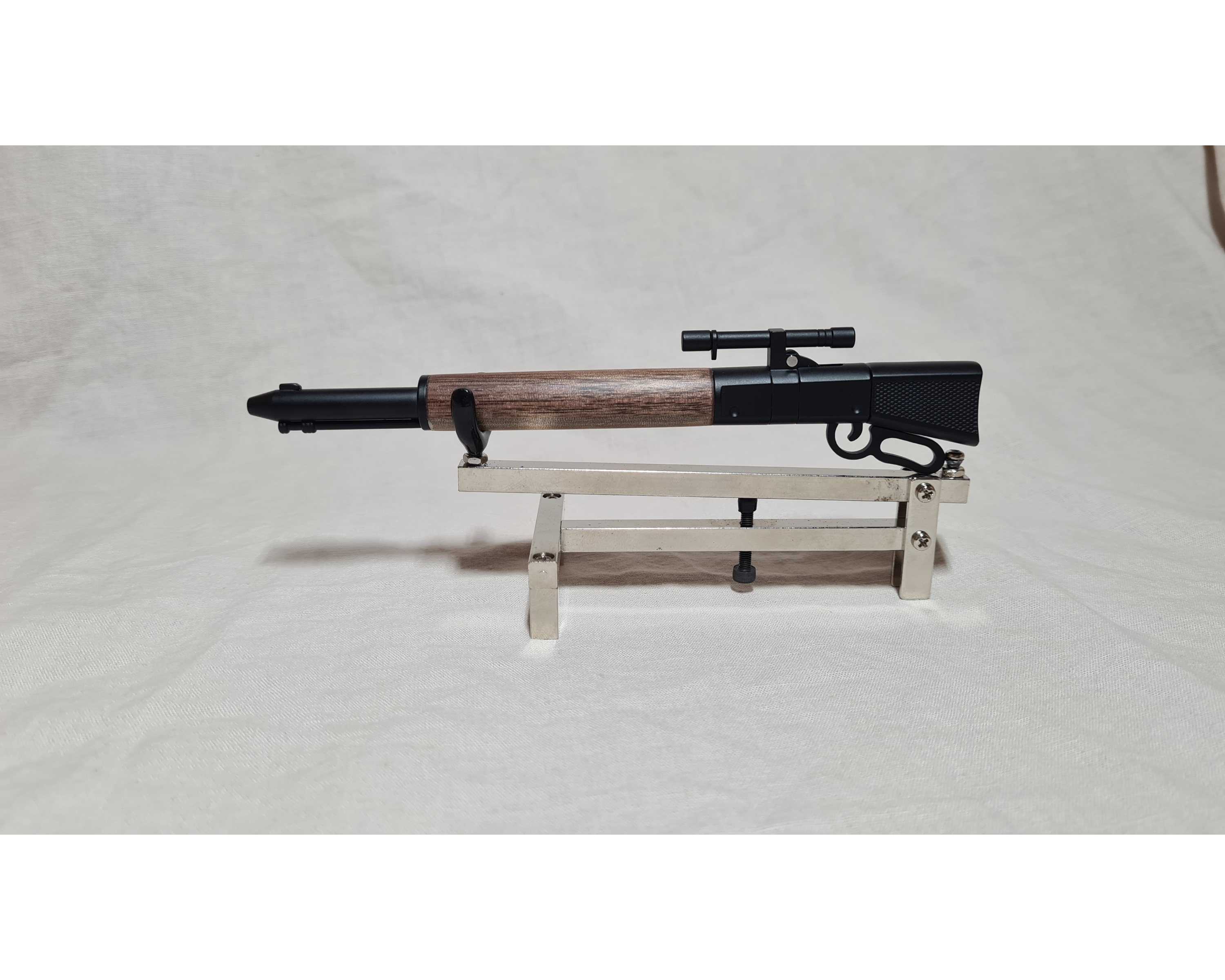 Lever Action Click Pen - Matte Black with Walnut and Sapwood