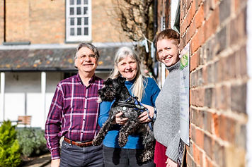 courtyardmarketplace-familyphotopromoima