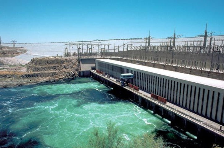 Aswan-High-Dam-Egypt.jpg