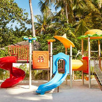 Club_dei_bambini_Kidsclub_parcogiochi_attività_Sun_Siyam_Olhuveli_Resort_&_Spa_Maldive_BBT