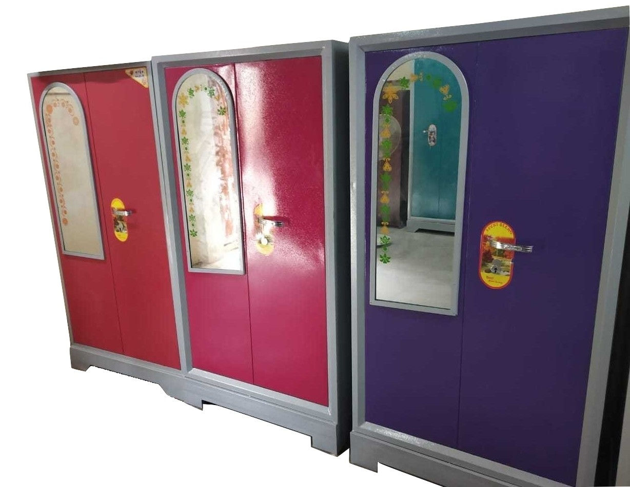 Steel Alhmira ( 5.5 feet Bero)