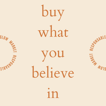 Graphisme Lomela "buy what you believe in" écrit en ocre sur fond beige