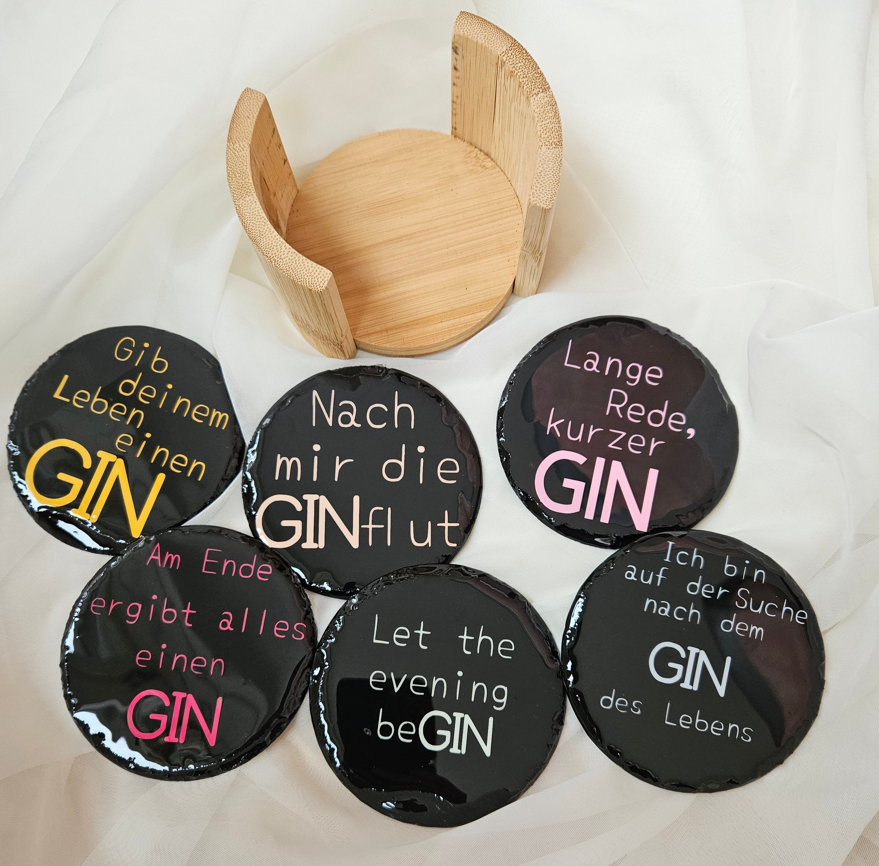 GIN Coasterset mit witzigen Sprüchen und Aufbewahrung 