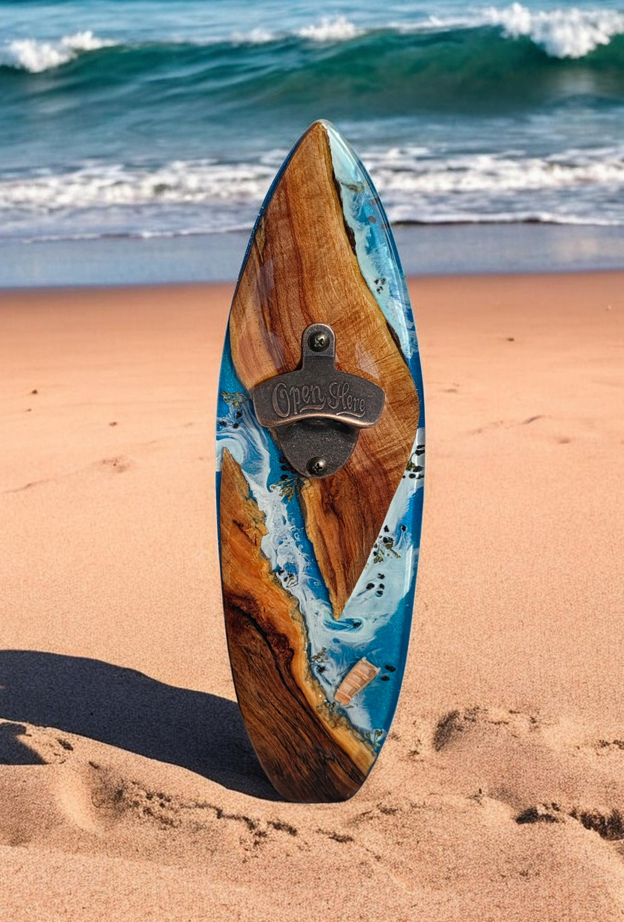 Surfbrett mit Flaschenöffner 