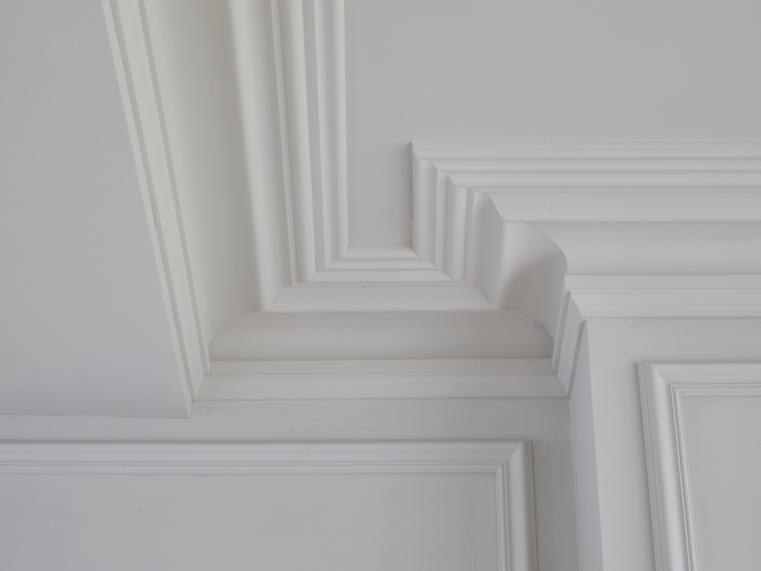 CL-VE26 Large Victorian/Edwardian Cornice. Projection: 260mm. Height: 146mm.