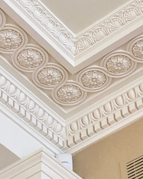 CL-RCC18 Large Regency/Classic Cornice. Projection: 330mm. Height: 195mm