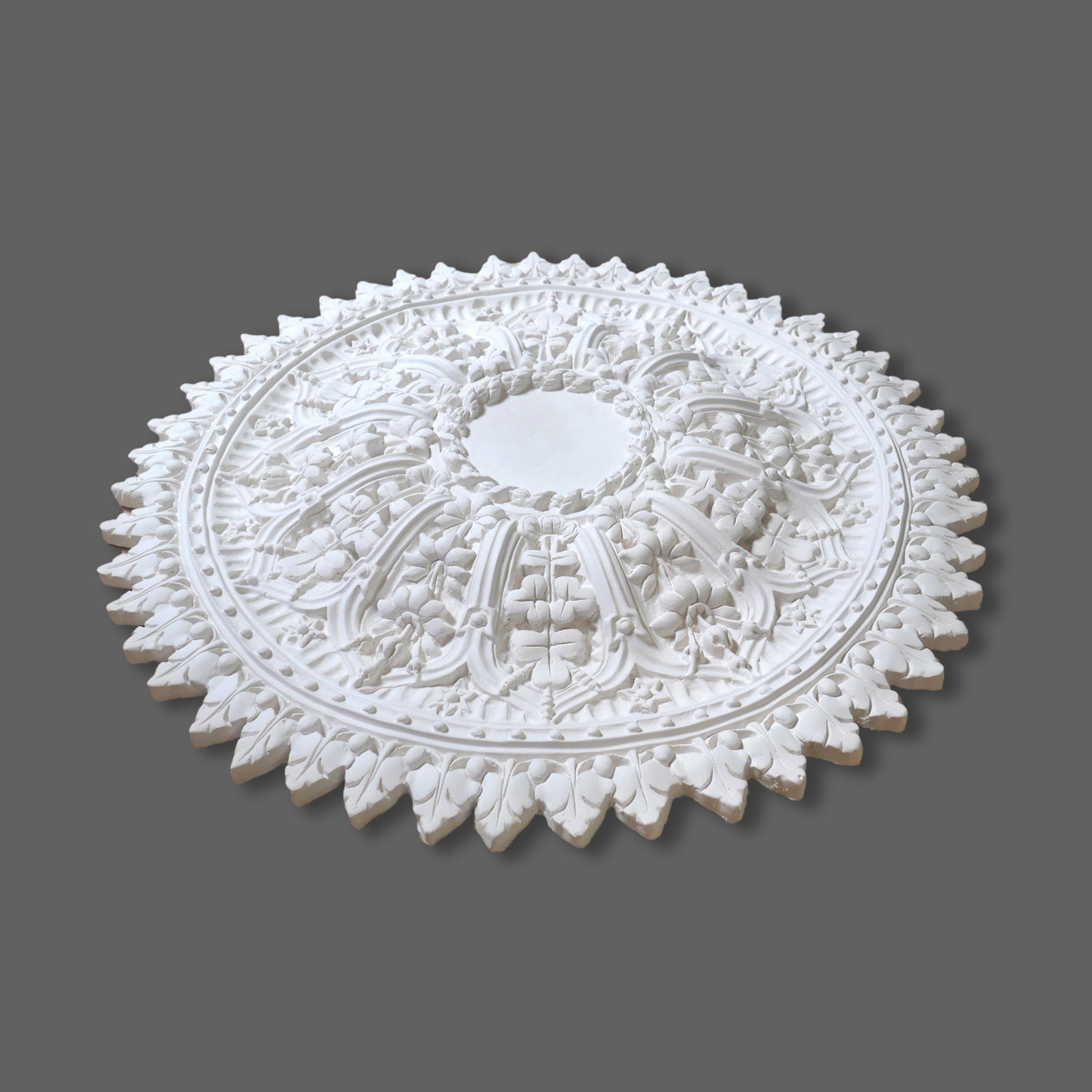 CL-CR02 Large Victorian/Edwardian Ceiling Rose. Diameter: 760mm.