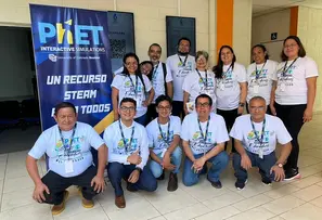 Comienza (pero no termina) con una sola maestra: Primera reunión presencial de educadores PhET en El Salvador