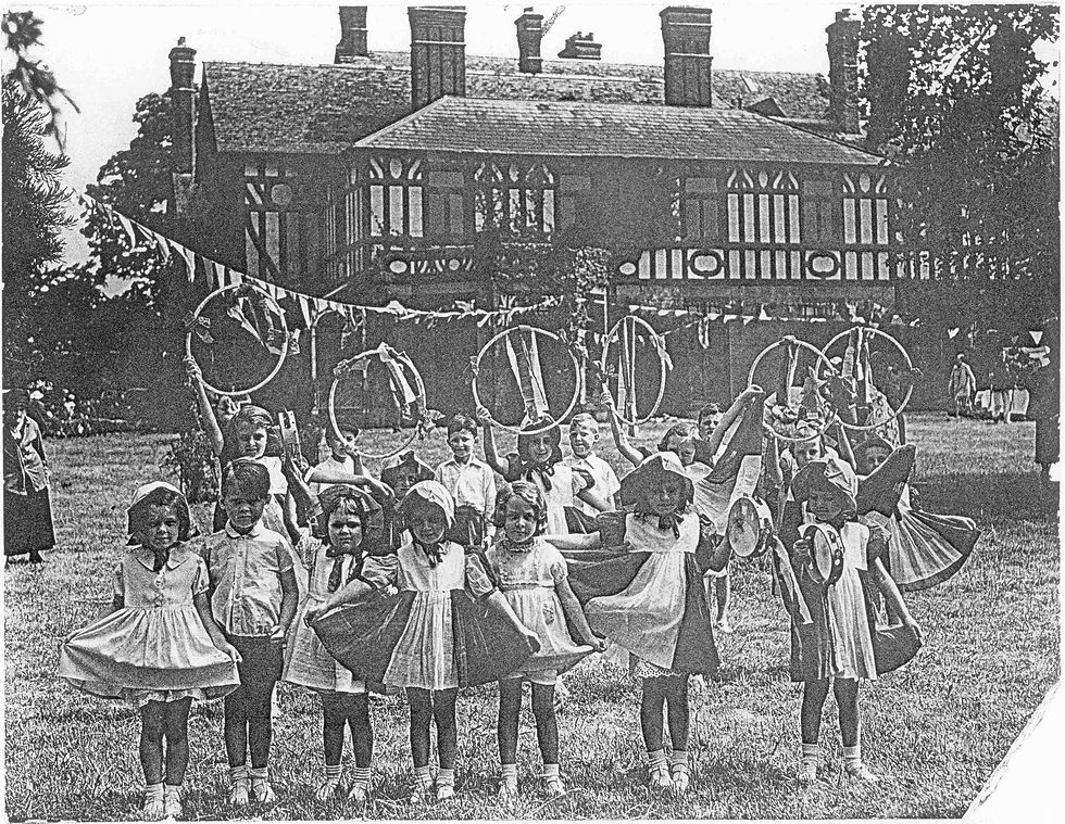 Children Dancing At Hankelow Court 1941 - Part 1