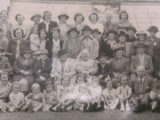 Chapel Group At Heyfields Farm 1949