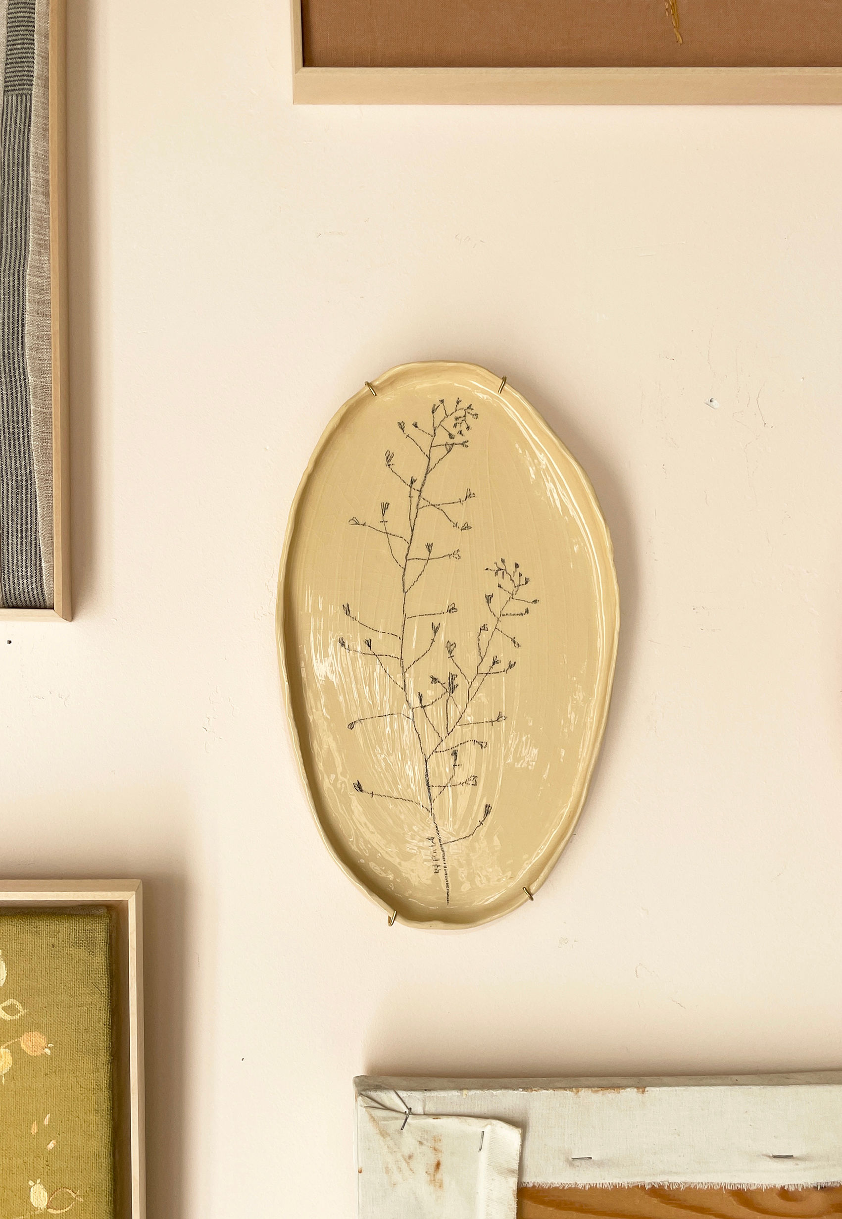 herderstasje op gember- / botergeel