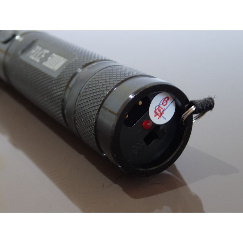 Miniaturbild: ES7 Taser Elektroschocker + LED Flashlight POLICE 4 in 1 Black