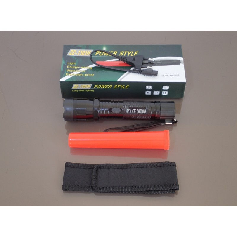 Miniaturbild: ES15 Taser Elektroschocker + LED Flashlight mit Red cone 5 in 1 - ZZ-1101H
