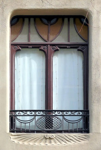 barcelona subtle