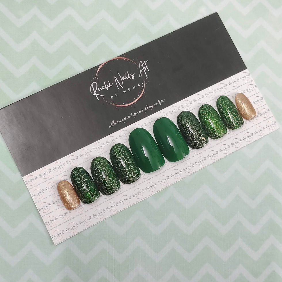 Thumbnail: Premium Handmade Press-On Gel Nails Green & Golden Crack Design