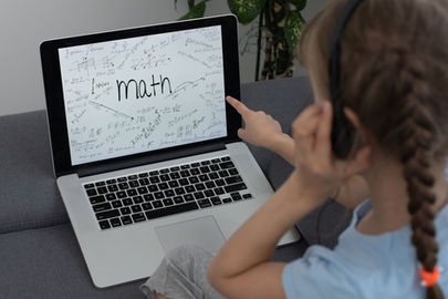 Matemáticas en secundaria en línea: Cómo superar el miedo a los números desde casa