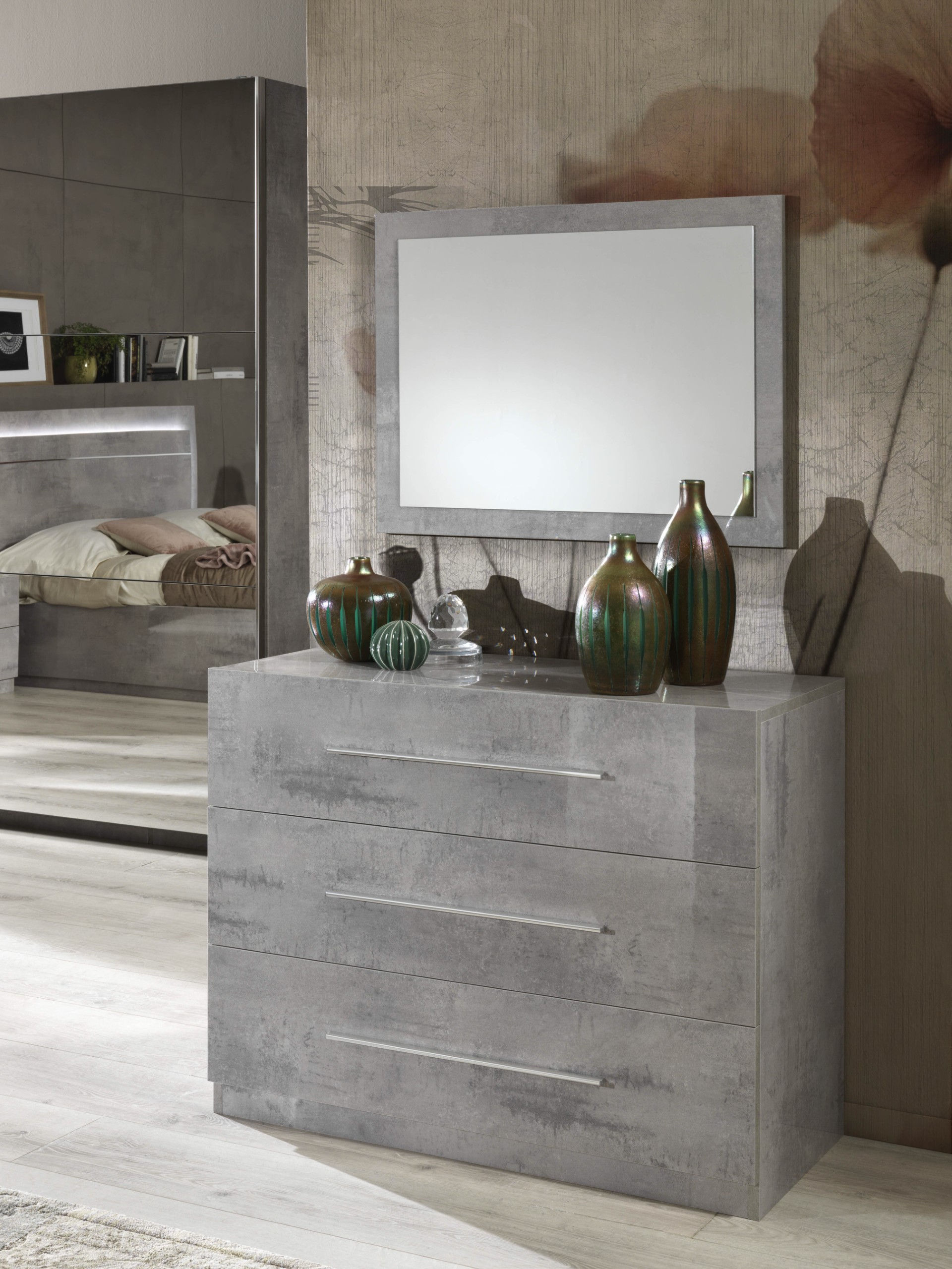 STAR DRESSER AND MIRROR