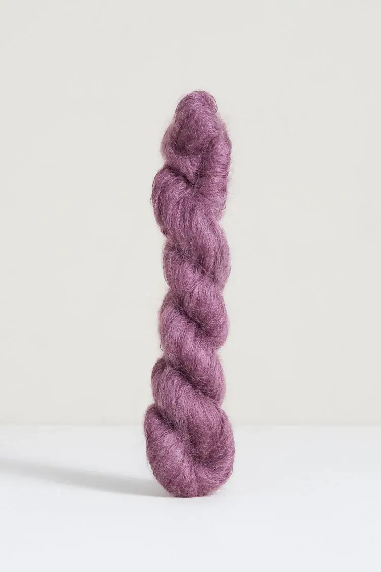 Urth Yarns Bonmoher "Lodos"