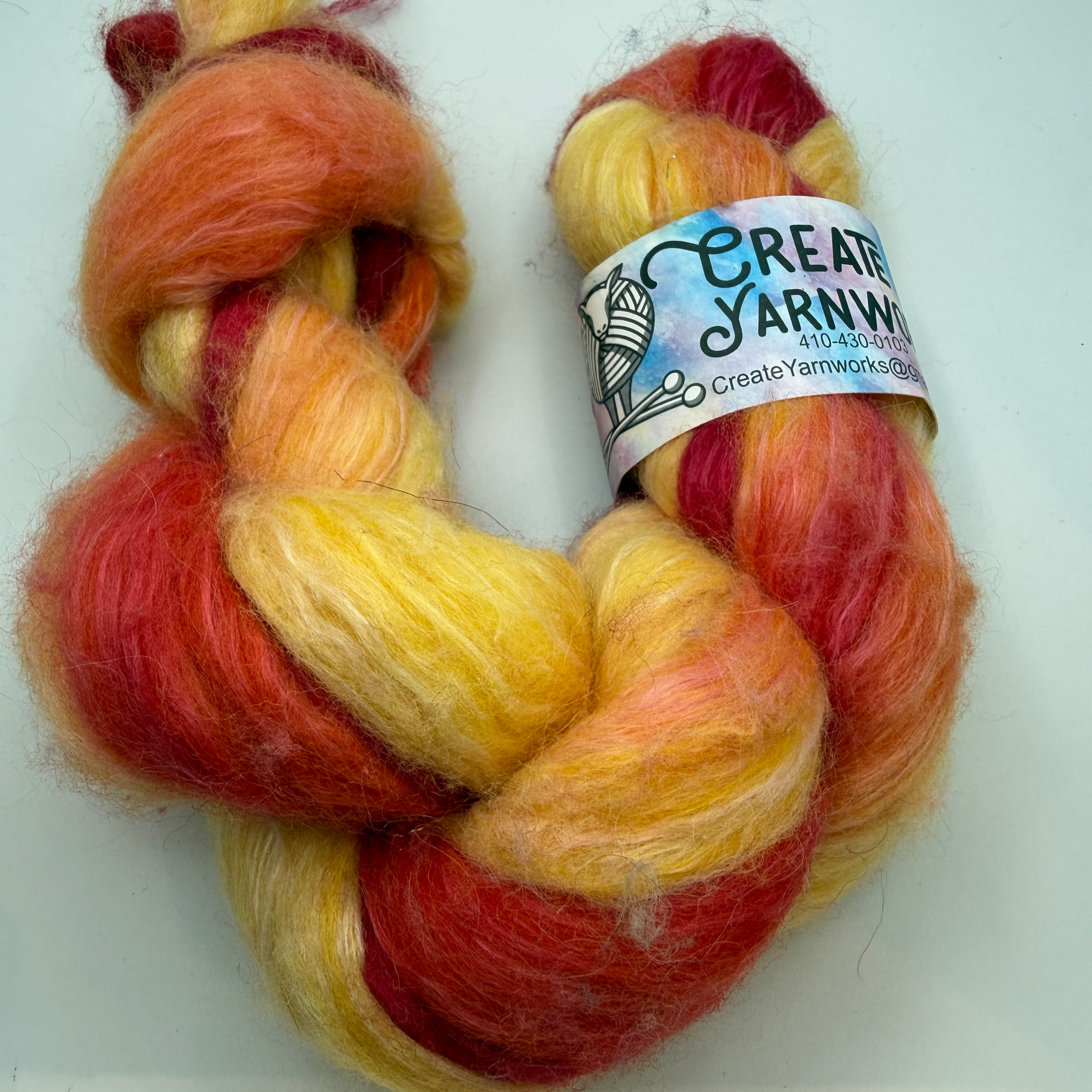 Create Yarnworks Whitefaced Woodland Blend "Some Like it Hot!"