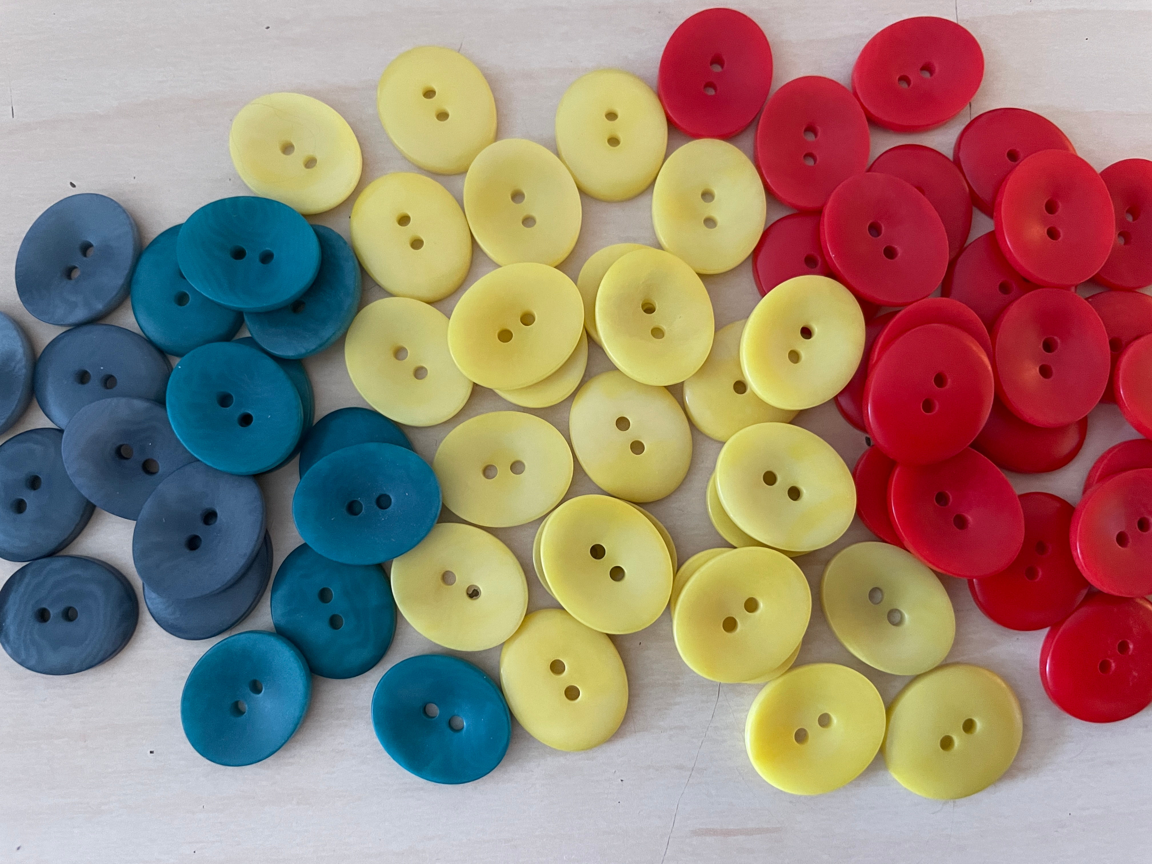 Corozo Oval Buttons (18mm)