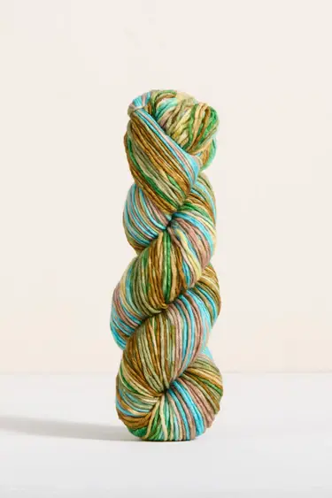 Urth Yarns Uneek Worsted "4034"