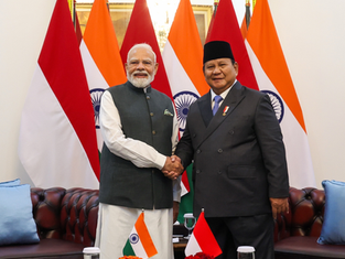 🇮🇳 🤝 🇮🇩 ഇന്ത്യ–ഇൻഡോനേഷ്യ 'സുവർണ്ണ അധ്യായം': പ്രതിരോധം, ഡിജിറ്റൽ പേയ്മെന്റ് മേഖലകളിൽ സുപ്രധാന കരാറുകൾ; സമുദ്രസുരക്ഷയും ശക്തമാക്കും