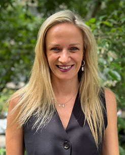 Bianca Meyer_edited_edited_edited.jpg