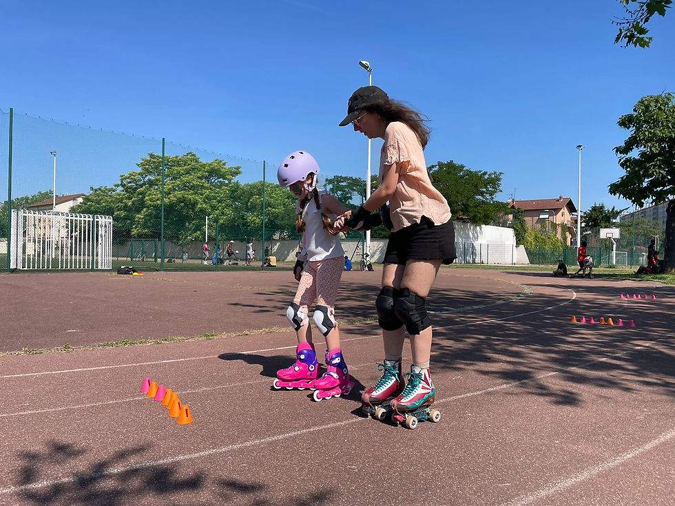Marion et son élève de 8 ans au stade Michel Saez