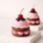 Postre falso con helado. Sundae