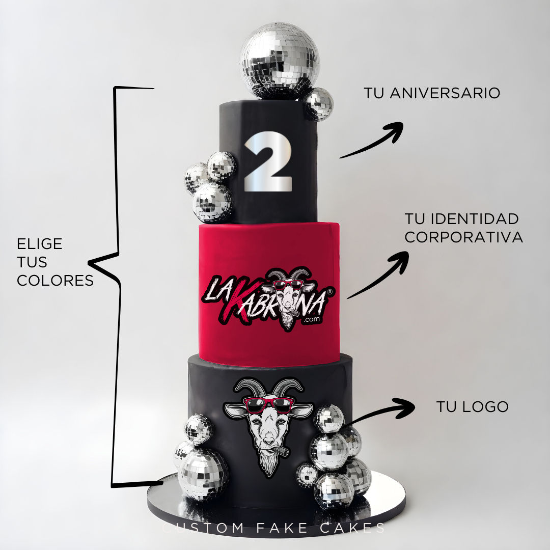 ¡Ilumina tu evento corporativo con nuestro espectacular pastel Party de 3 pisos!