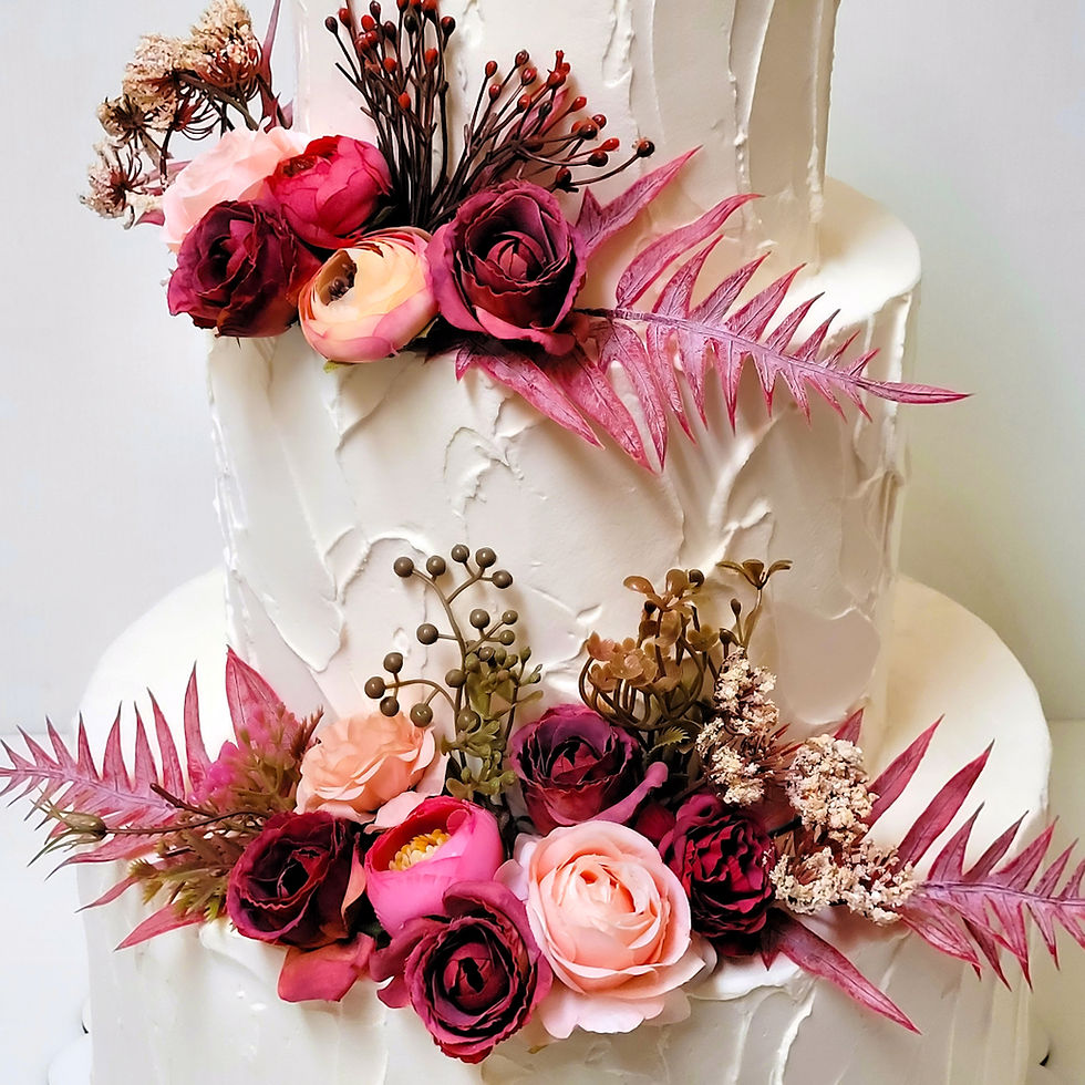 Miniatura: Pastel falso de tres pisos para bodas