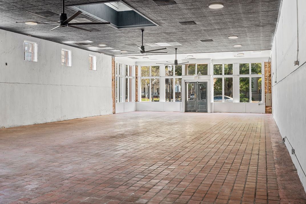 Large shot of room from inside.jpg