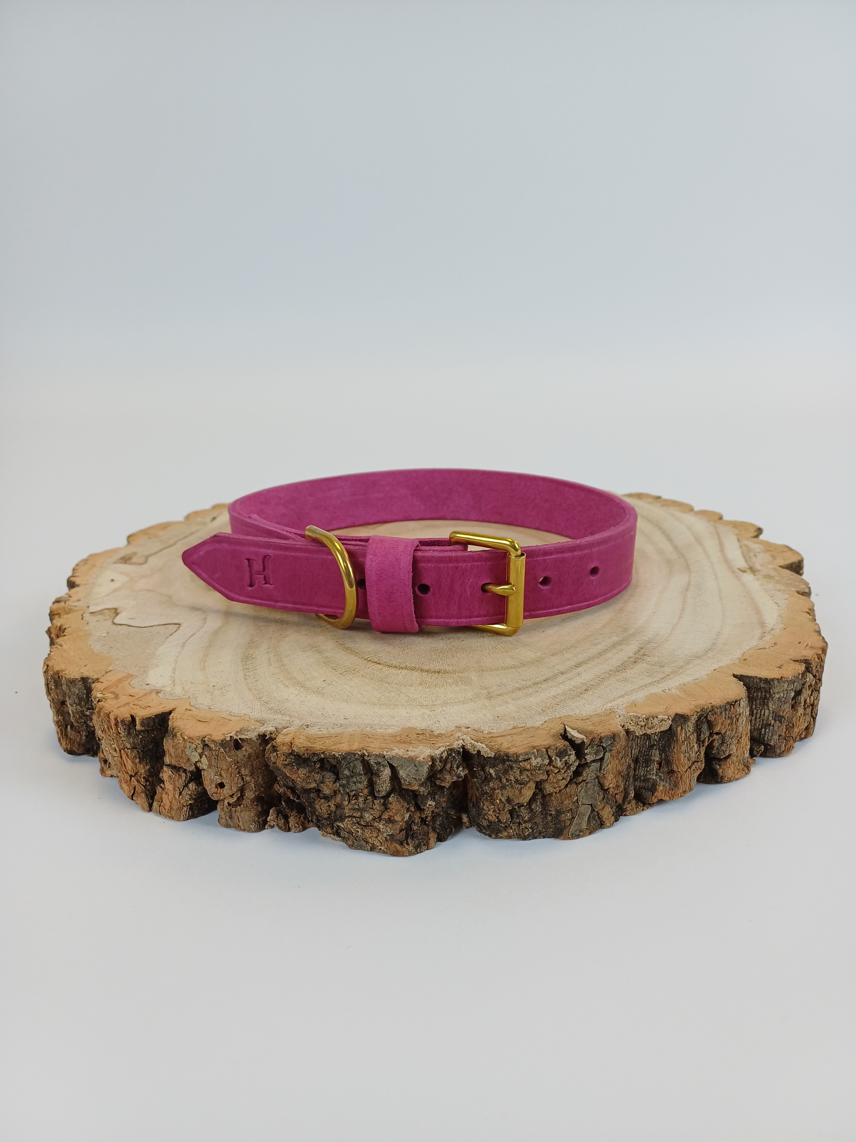 Highbird Fuchsia Oiled Leather Collar