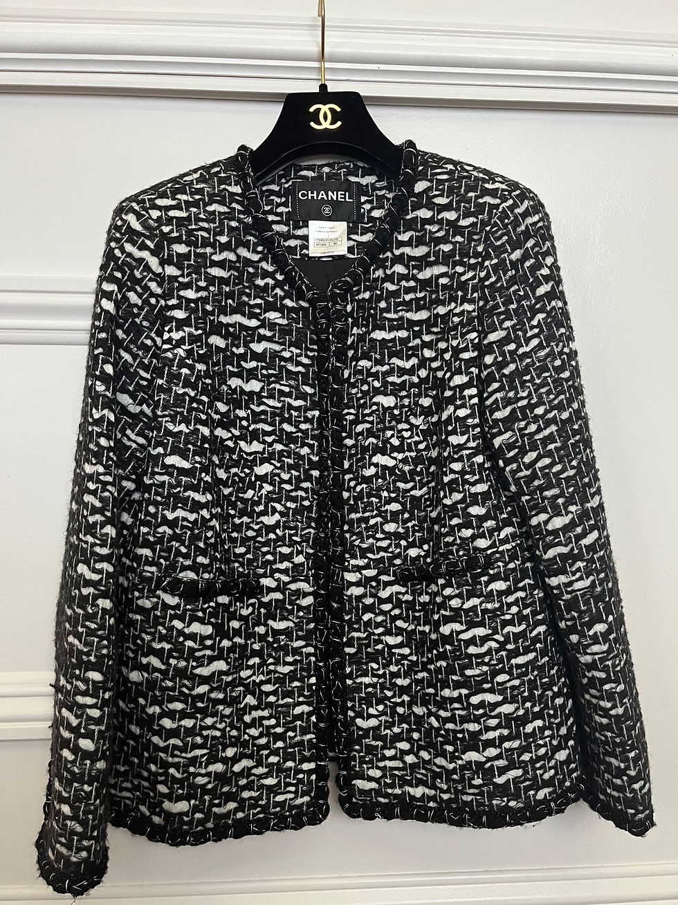 Thumbnail: CHANEl TWEED JACKET FROM 2010 FALL COLLECTION