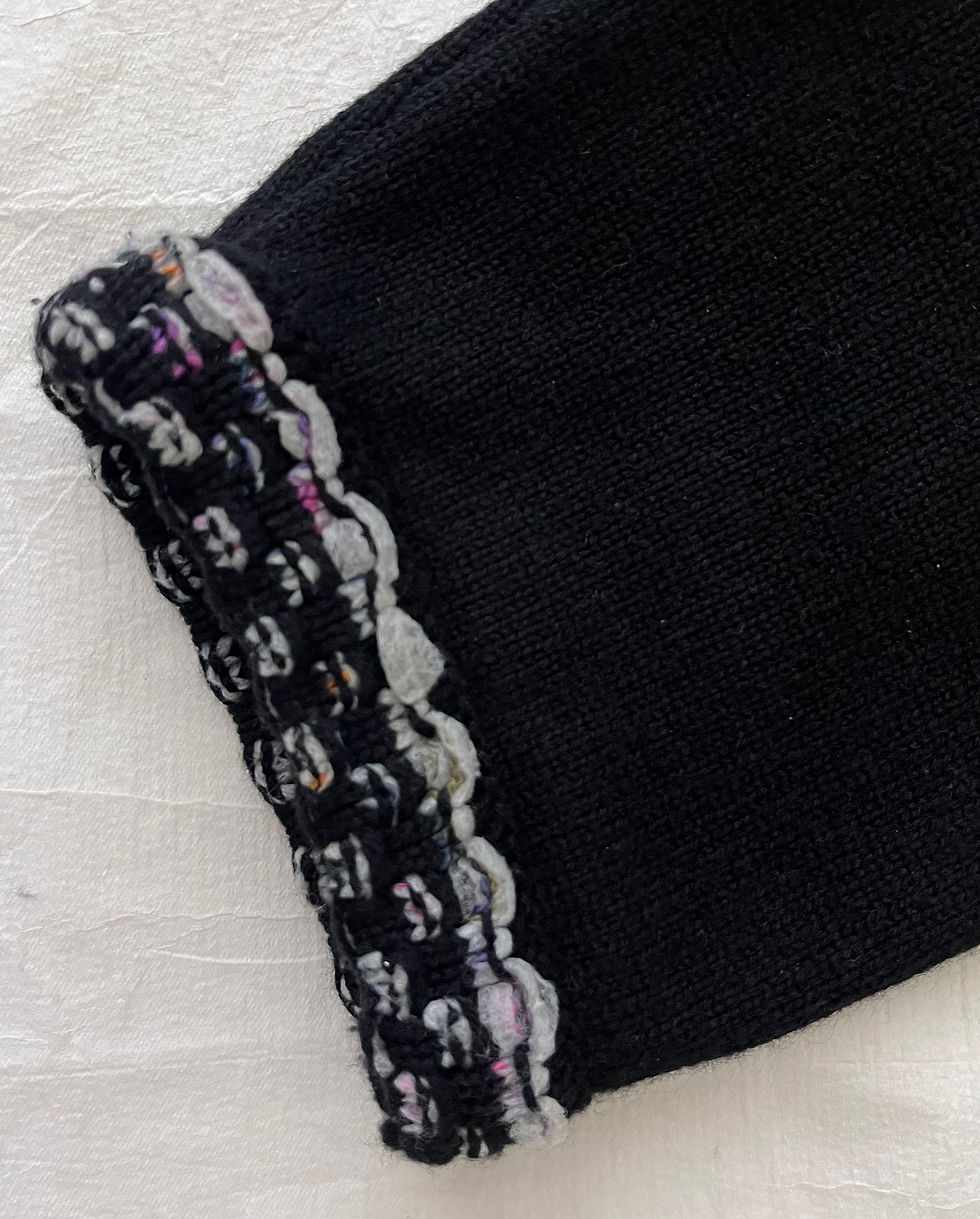 Thumbnail: CHANEL CASHMERE SWEATER FROM 2006 SRING  COLLECTION