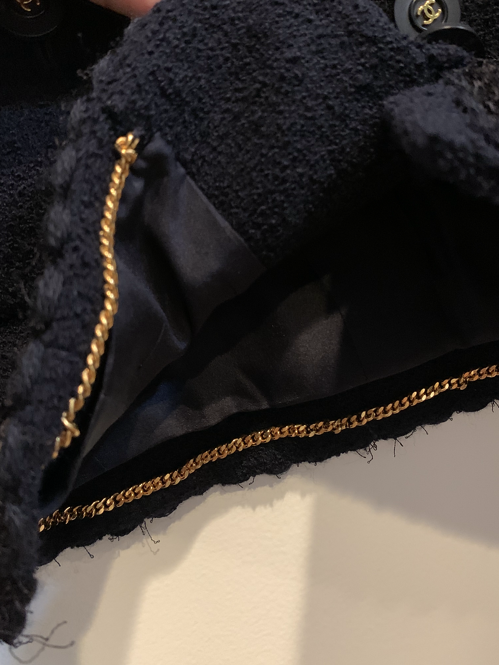 Thumbnail: chanel  cropped boucle  jacket from the 1994 spring collection