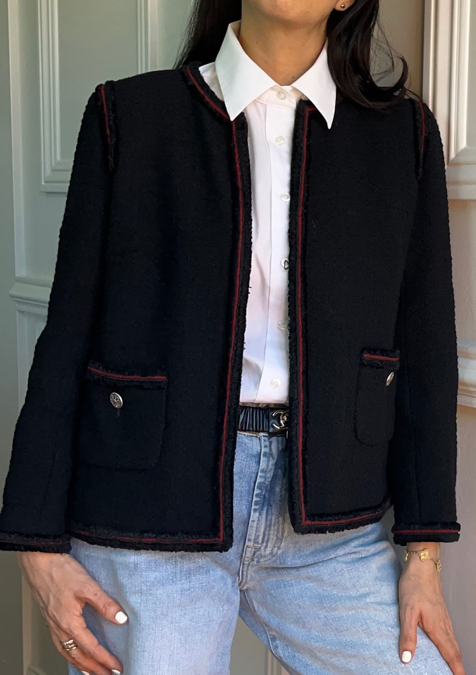 Thumbnail: CHANEL BOUCLE  JACKET FROM 2009 METIERS D' ART COLLECTION