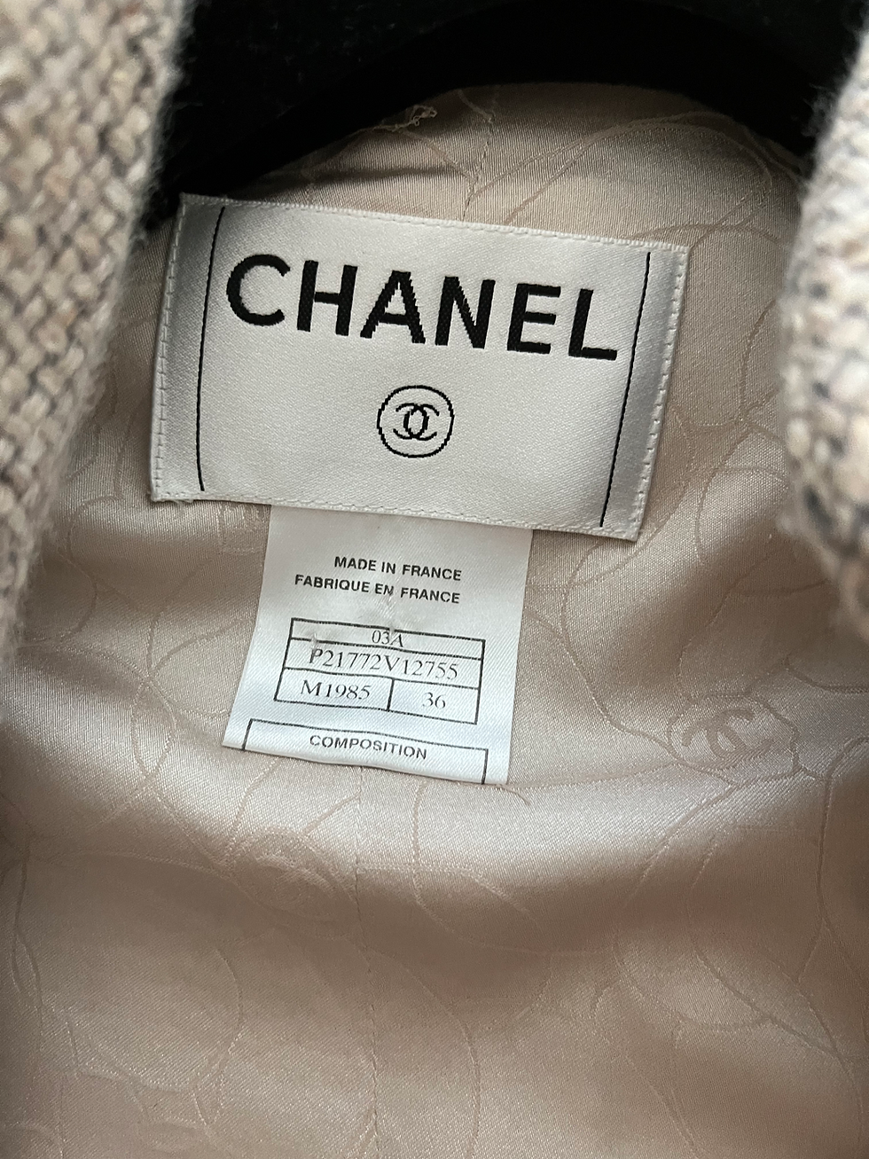 Thumbnail: CHANEL CASHMERE JACKET  FROM 2003 FALL COLLECTION