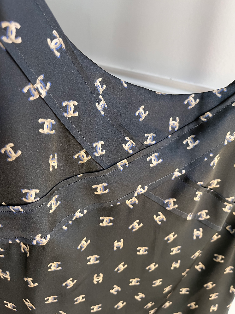 Thumbnail: CHANEL  SILK SHIRT  FROM 2012 A COLLECTION