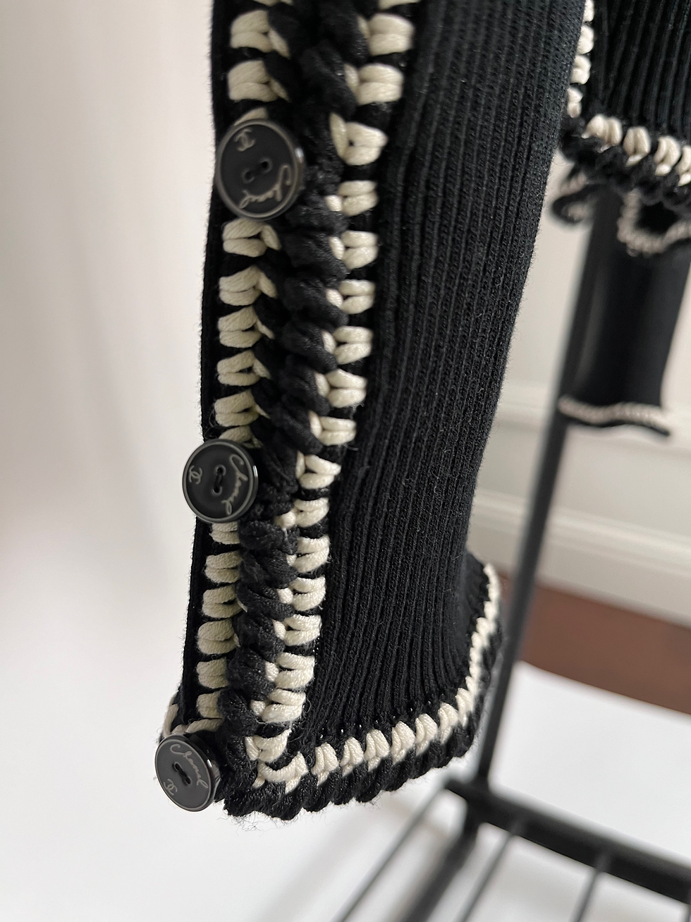 Thumbnail: CHANEL  SWEATER FROM 2022 C  COLLECTIO