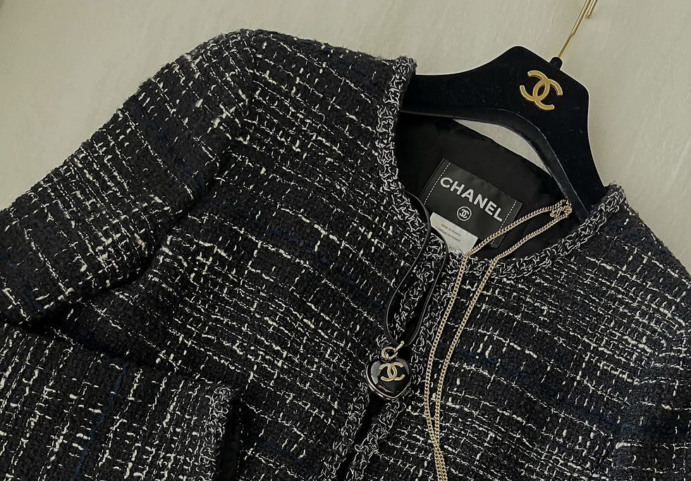 Thumbnail: CHANEL  TWEED JACKET FROM 2009 COLLECTION