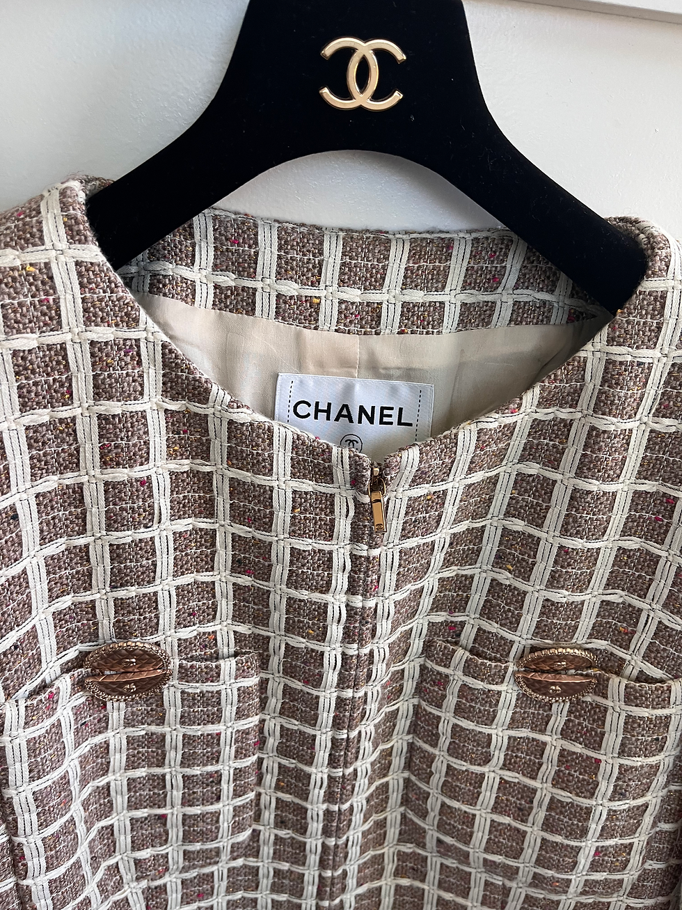 Thumbnail: CHANEL FANTASY TWEEDJACKET FROM 2017 PARIS - CUBA COLLECTION