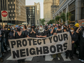 Зростання антимігрантських настроїв та їх вплив на демократію в США