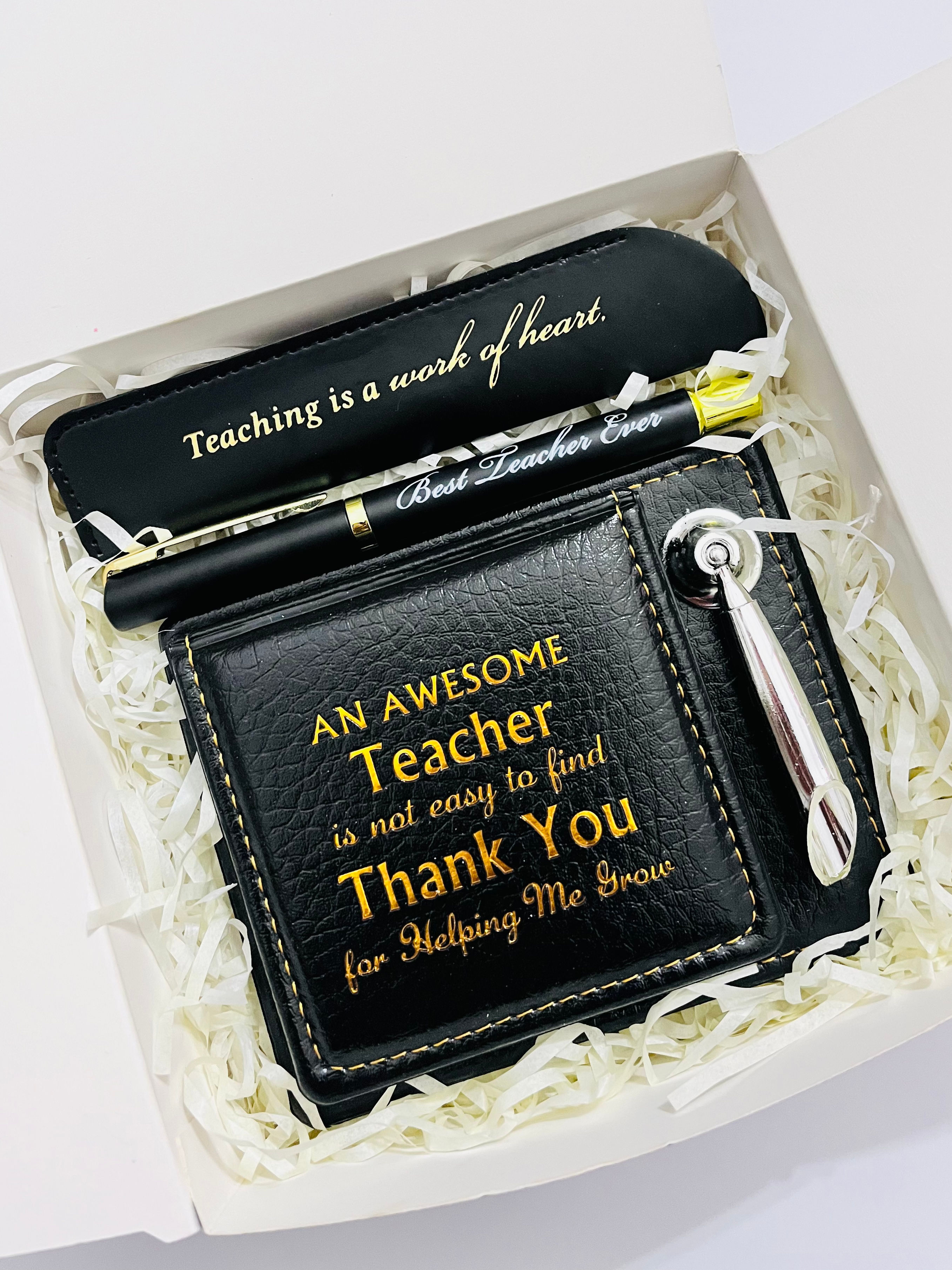 An Awesome Teacher Notepad & Pen Set