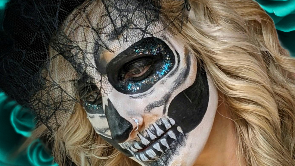 Maquillage créatif squelette facial par Esmée Queen©.