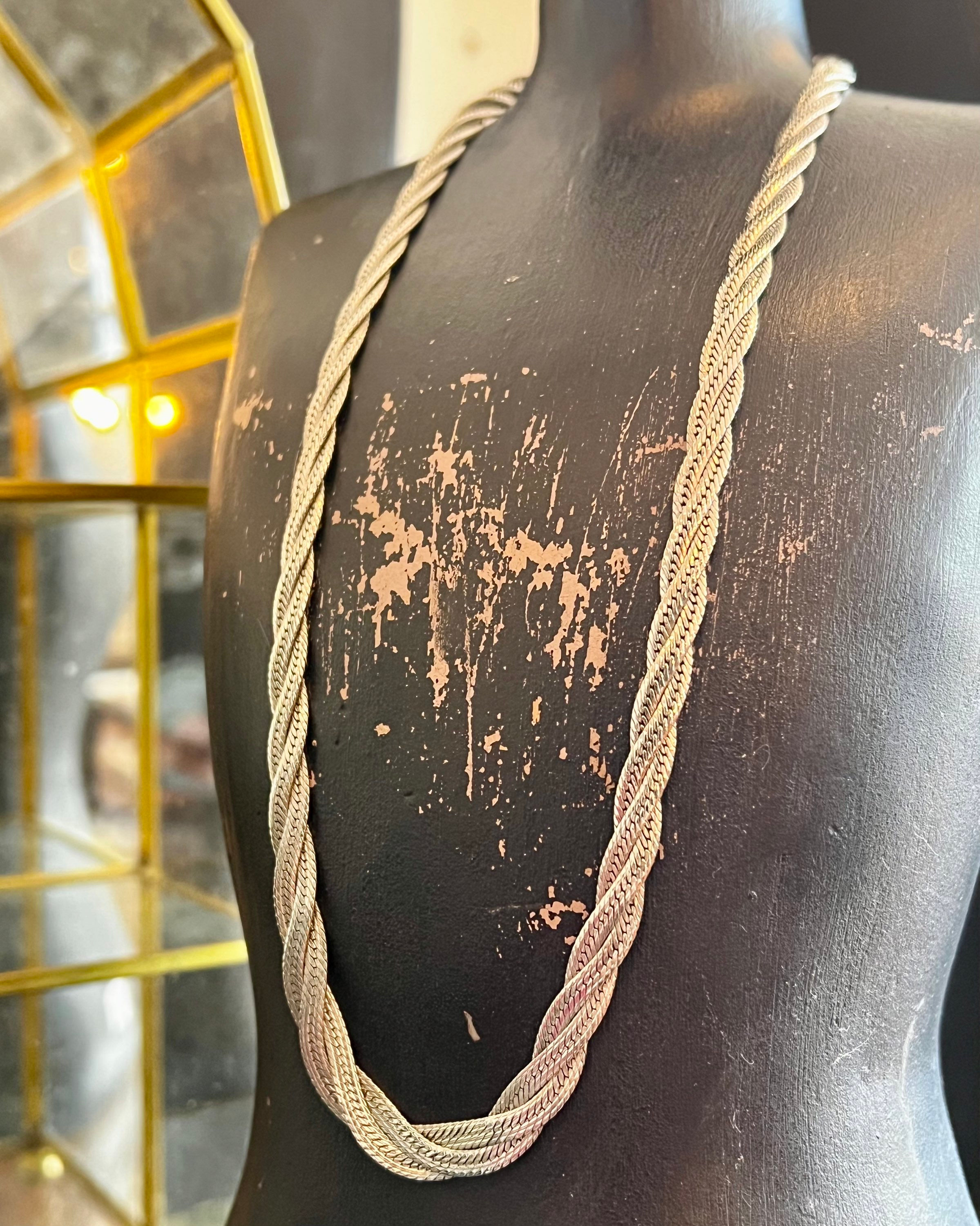 Vintage 1980s Silvertone Flat Braided Serpentine Chain Necklace TVN12