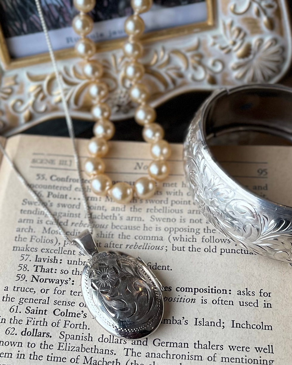 Antique 1940s Sterling Two Picture Locket Necklace TVN70