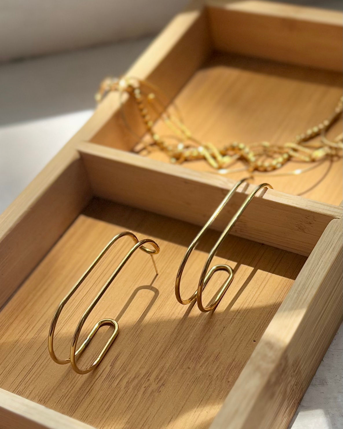 FRÜG Vintage Deadstock Brass Bent Wire Hoop Earrings FEJ40